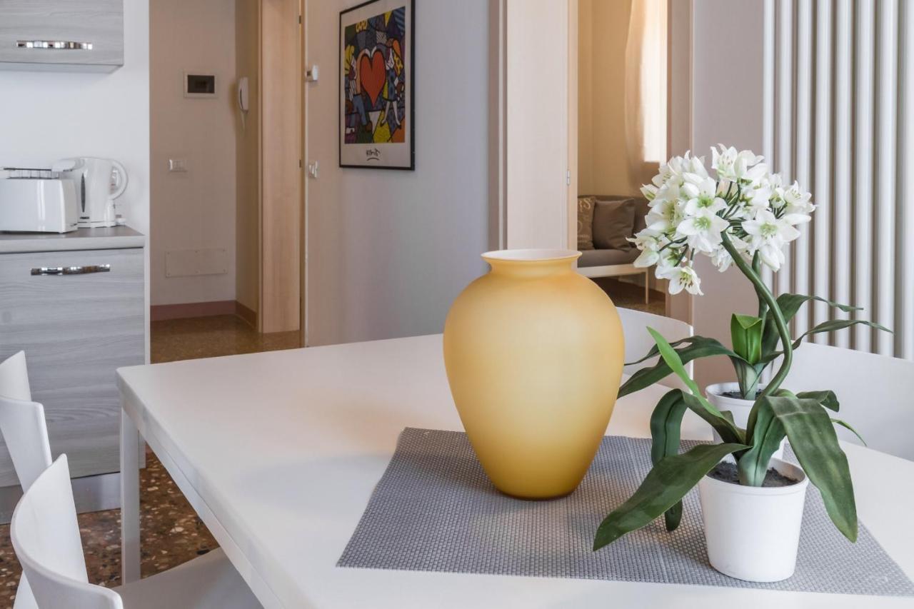 Accademia Charm Apartments By Wonderful Italy Venice Ngoại thất bức ảnh