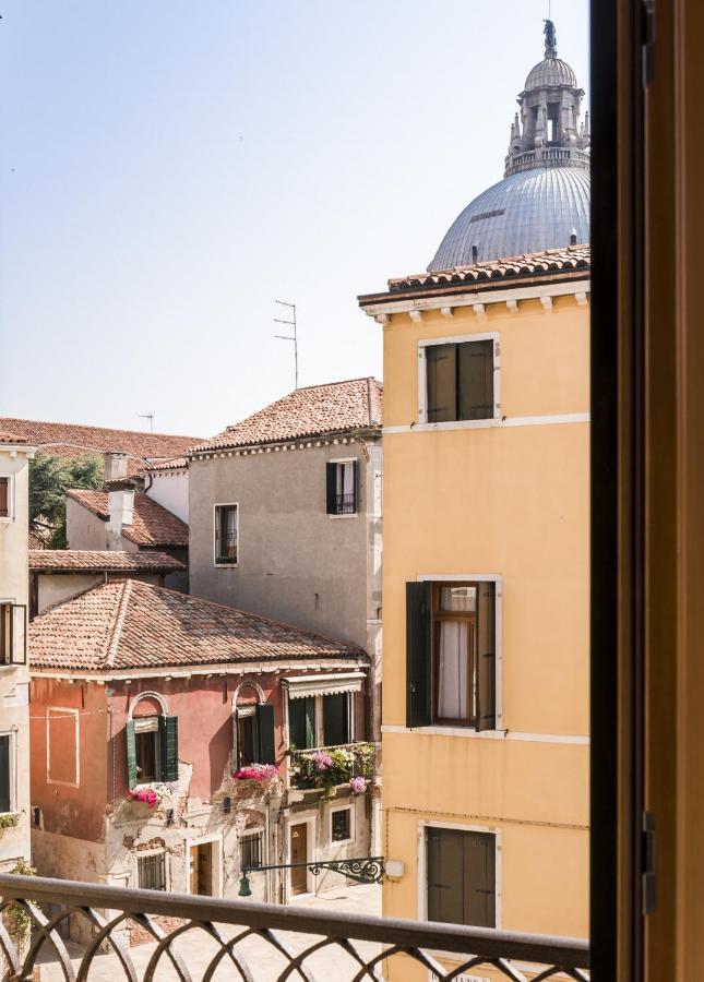 Accademia Charm Apartments By Wonderful Italy Venice Ngoại thất bức ảnh