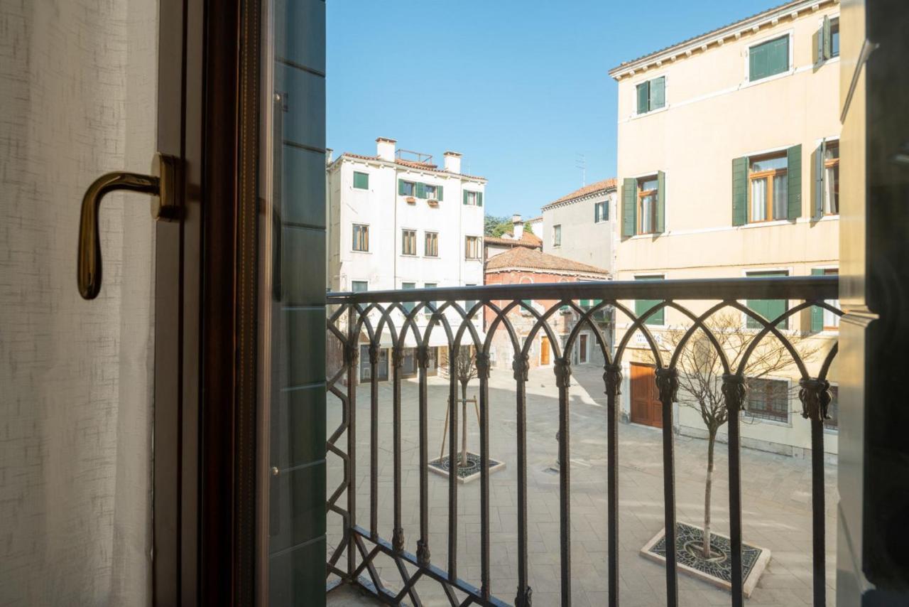 Accademia Charm Apartments By Wonderful Italy Venice Ngoại thất bức ảnh