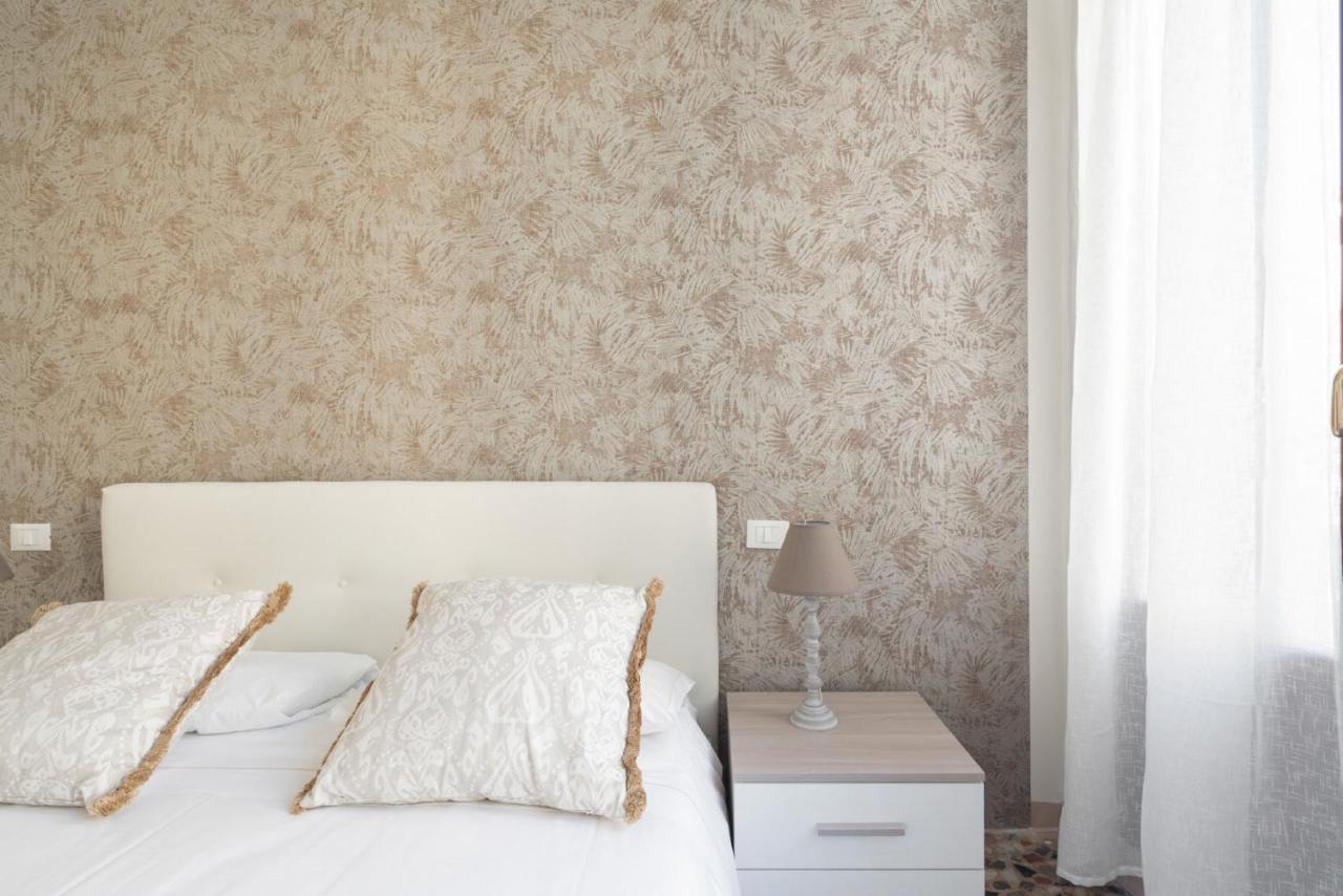Accademia Charm Apartments By Wonderful Italy Venice Ngoại thất bức ảnh