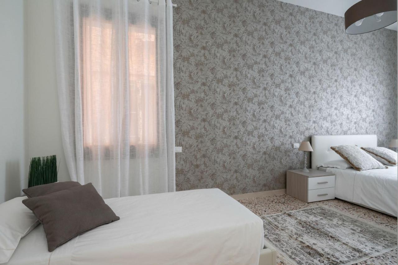 Accademia Charm Apartments By Wonderful Italy Venice Ngoại thất bức ảnh