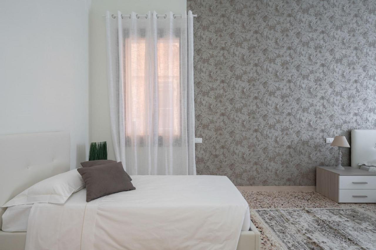 Accademia Charm Apartments By Wonderful Italy Venice Ngoại thất bức ảnh