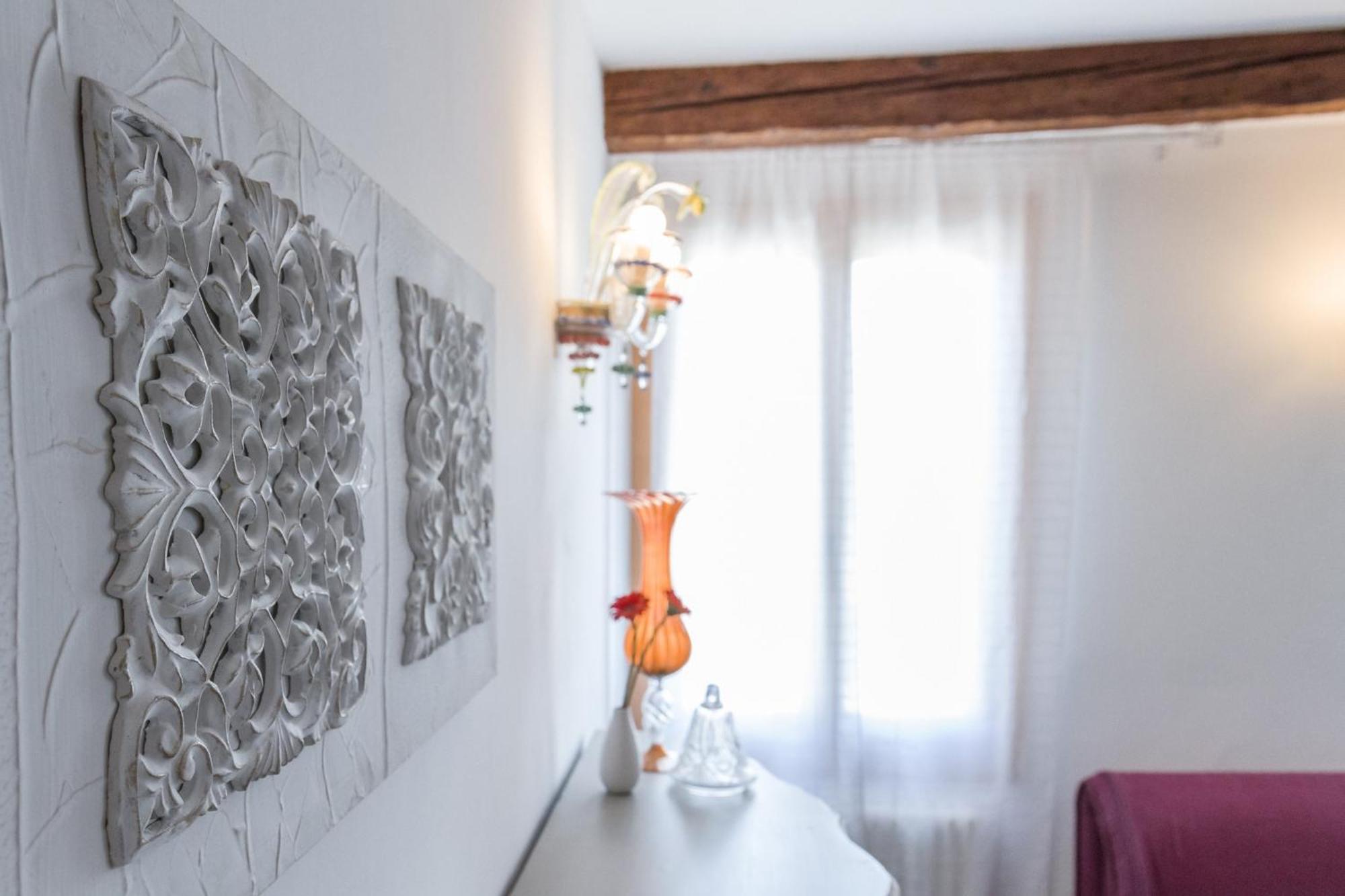 Accademia Charm Apartments By Wonderful Italy Venice Ngoại thất bức ảnh