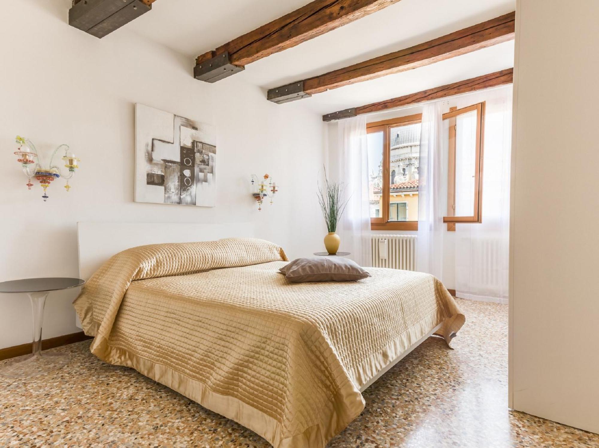 Accademia Charm Apartments By Wonderful Italy Venice Ngoại thất bức ảnh