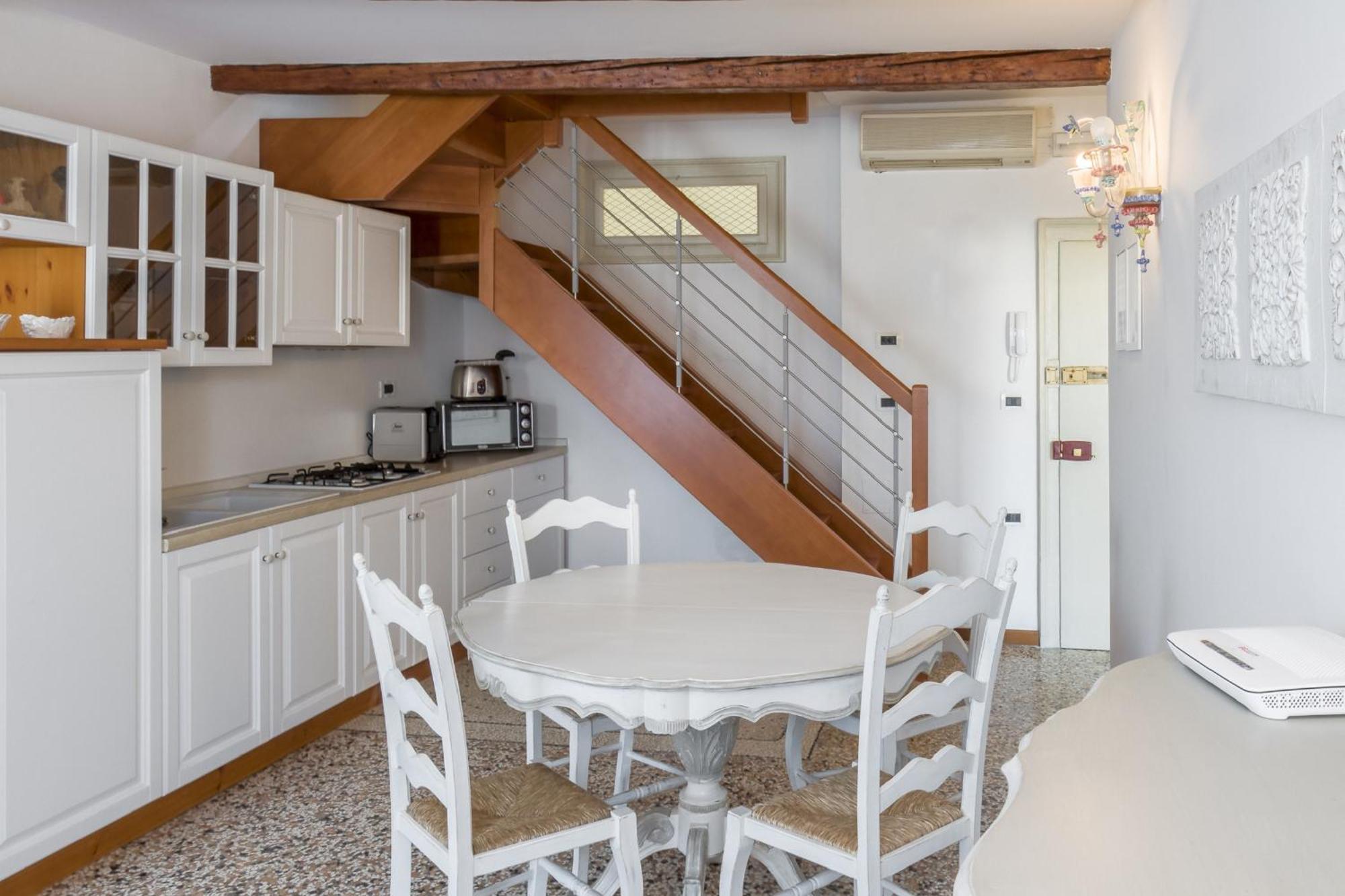 Accademia Charm Apartments By Wonderful Italy Venice Ngoại thất bức ảnh